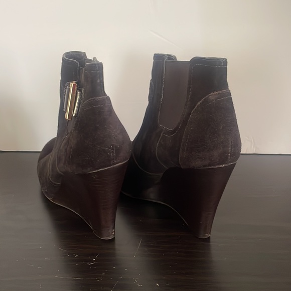 The heel is 3-7/8 Fits a size 8 to 8-1/2. Tory Burch Adrienne bootie. EUC . - Picture 2 of 6